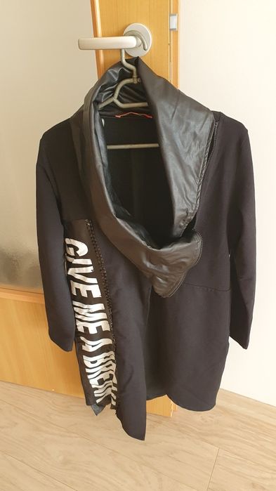 Асиметрично сако р.М