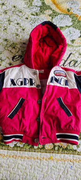 Продам куртку на осень на мальчика