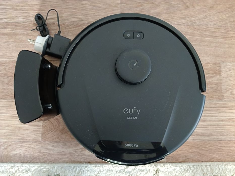 Робот пылесос для дома в отличном состоянии