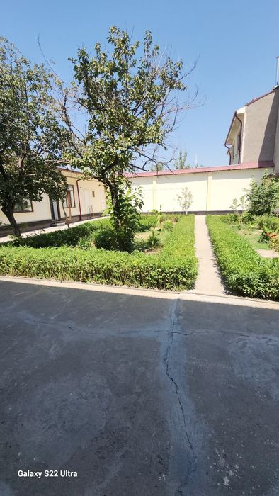 Продается дом можно как земельный участок под строительство.
Мирзо Улу