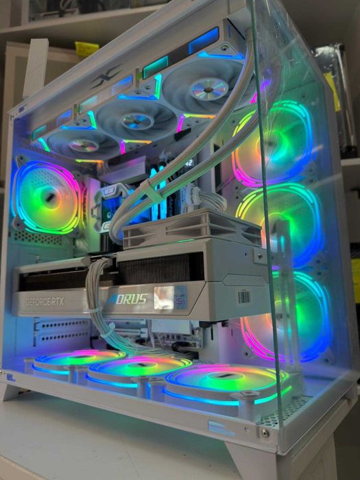 PC9 Ryzen™9 9950X3D RAM 64GB RTX 5090 1000W SSD 8TB + MONITOR