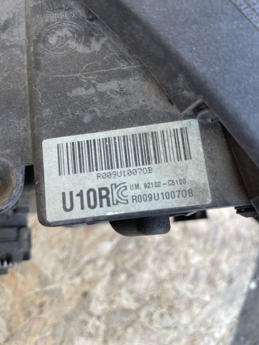 Фар ляв,десен за Kia Sorento 2016-2018год.