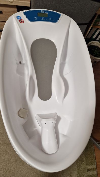 Бебешка вана със стойка Aqua scale