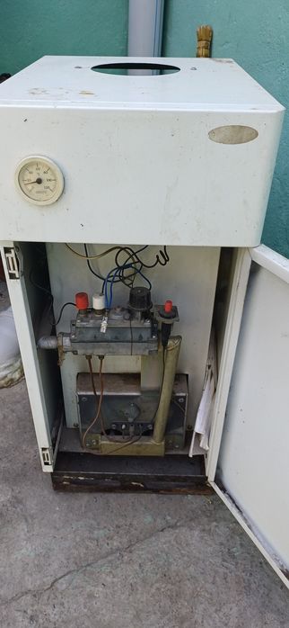 Продам котел отопления