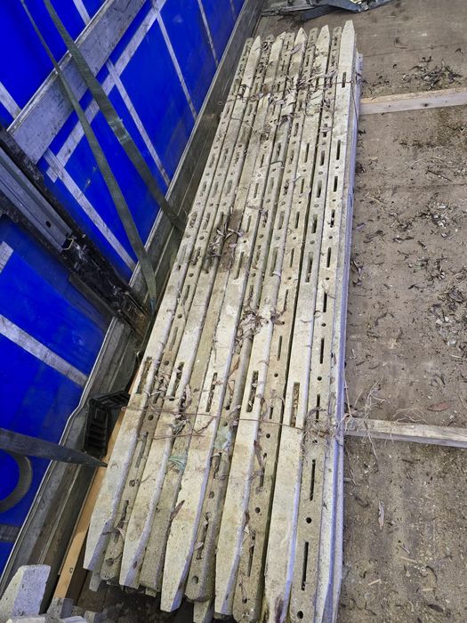 Spalieri sîlpi de beton de vînzare