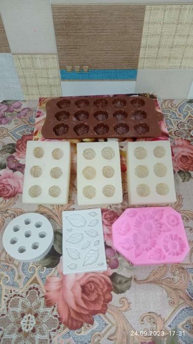 Шоколадные боксы и букеты