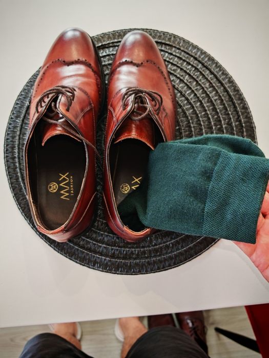 Pantofi eleganți bărbați MAX Fashion, din piele naturală, mărimea 41 – Purtați o singură dată (Stare excelentă)