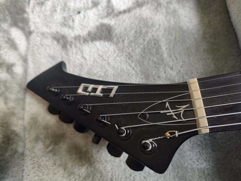 vind chitara ESP LTD Vulture BLKS