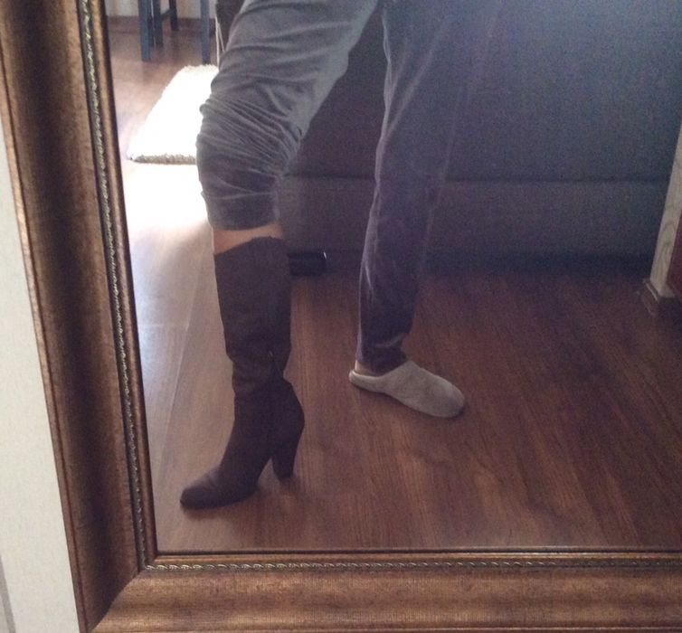 Сапоги женские. Кожа.