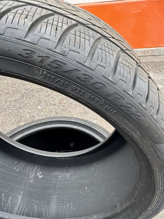 315/30/22///275/35/22 Pirelli scorpion