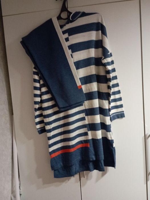 Продам парку   ,плащи, костюм