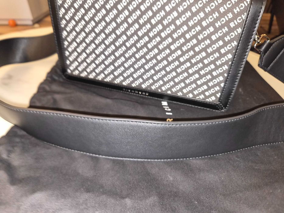 Дамска чанта John Richmond