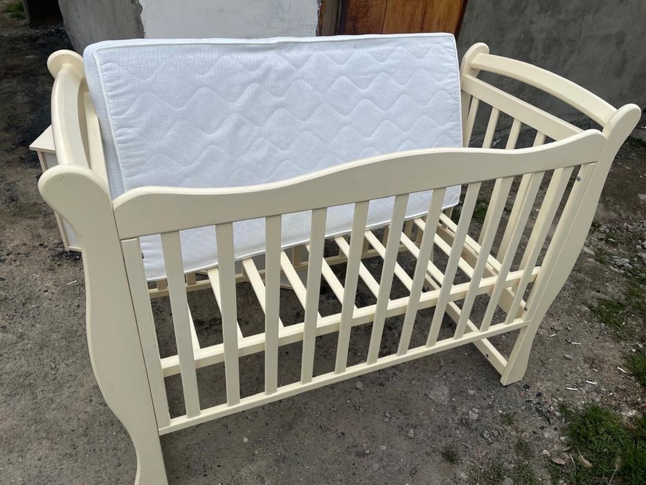 Продам детскую кровать