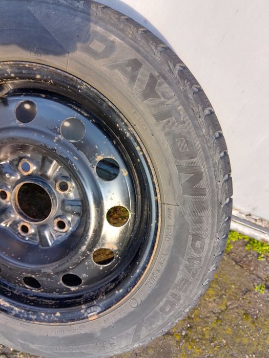 Гуми dayton 185 х 65  15 с джанти 5х114,3