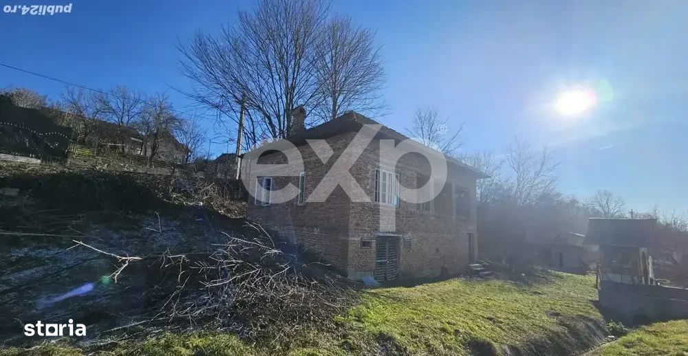 Casa 3 camere in Livezeni – Stalpeni | 88 mp utili, teren 300 mp, zo