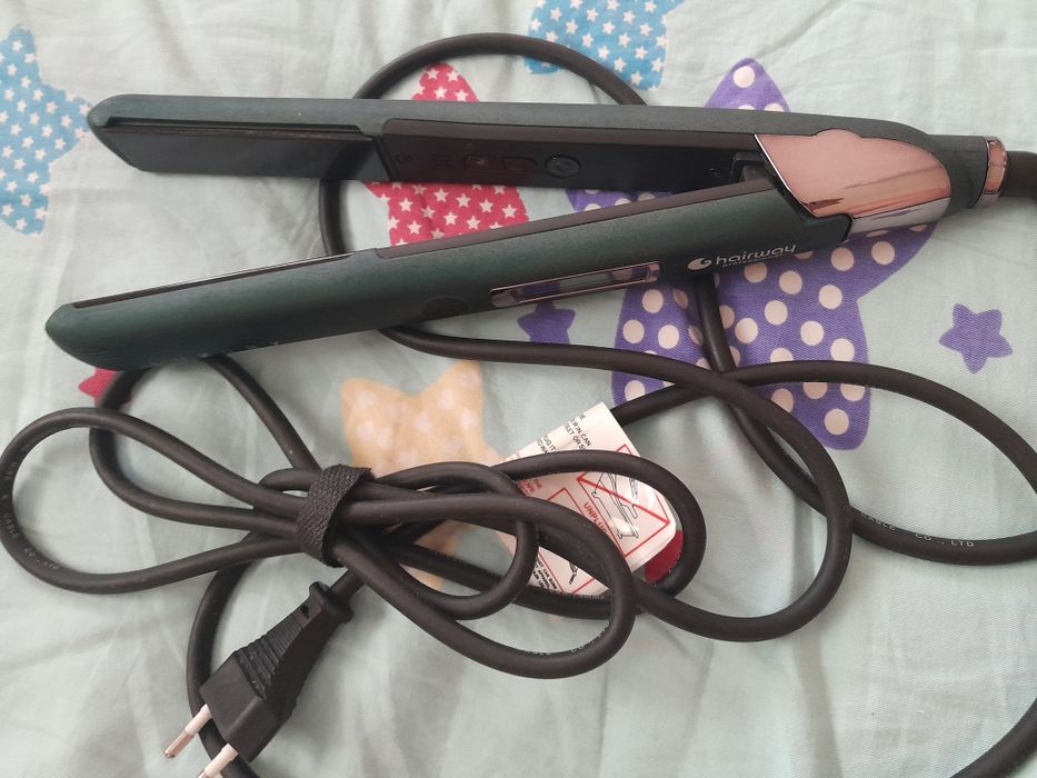 Продам выпрямитель для волос