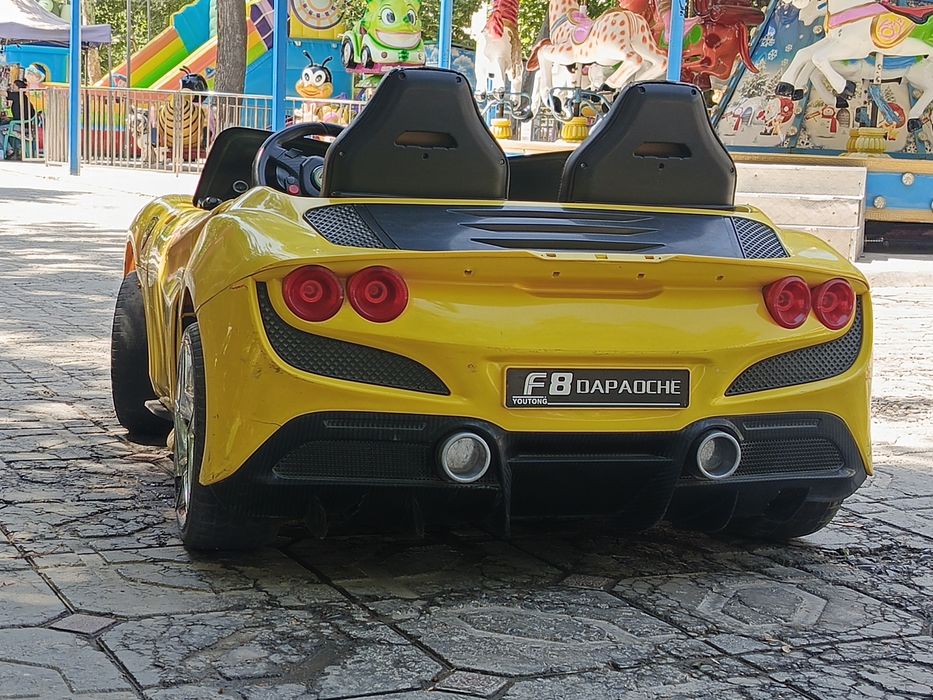 Ferari akumlatir bor zaryadchigi bor