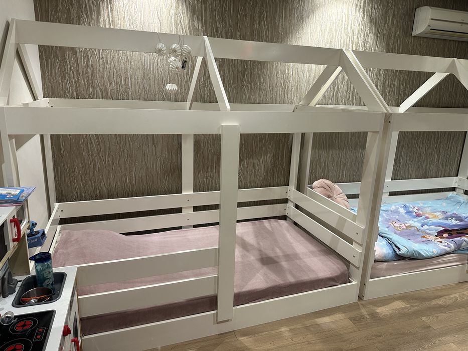 детско легло тип „къщичка“