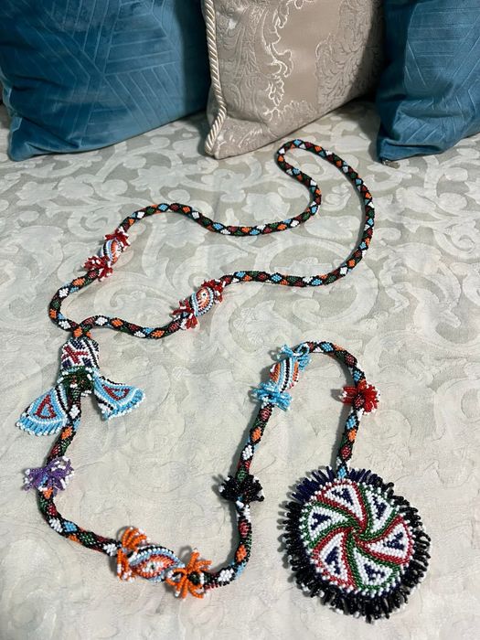 Мънистен кюстек за мъжка носия