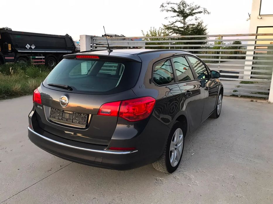 Opel Astra 1.4 BENZINA+GPL , 140 cp , EURO 6 , pilot automat , ac. functional