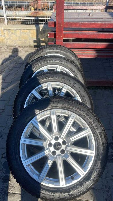 Roti cu jante aliaj R20 cu, cauciucuri de iarna noi