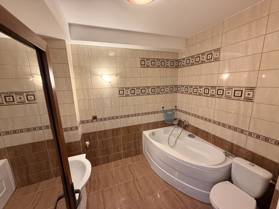 Inchiriez apartament 3 camere - Parc Sub Arini