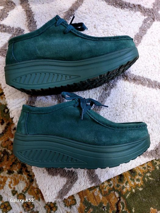 Продавам нови обувки от набук