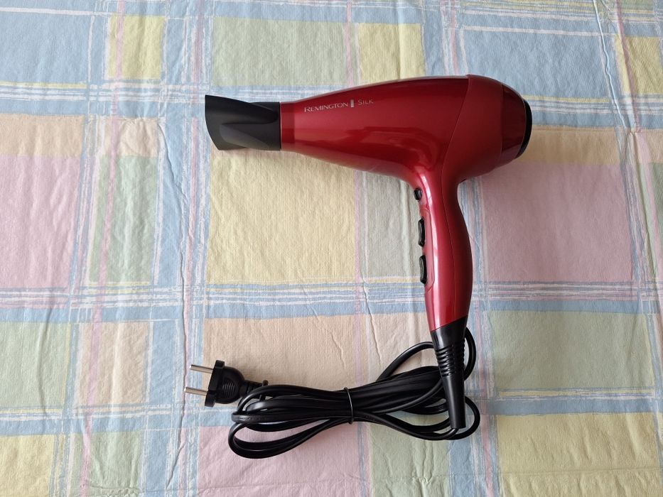 Сешоар Remington Professional Silk Dryer AC9096