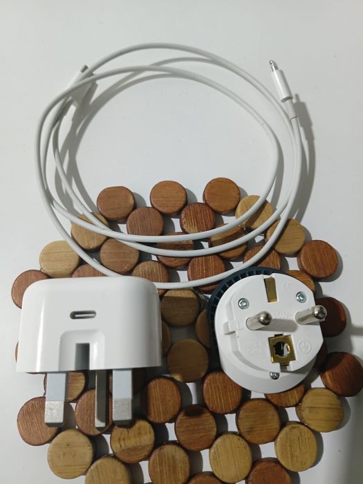 Iphone оргинал зарядчик сотилади