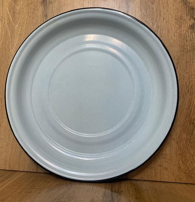 Табаки миски тарелки эмалированные