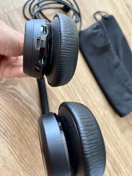 Casti wireless Poly Voyager 4320 UC, USBC, aproape noi