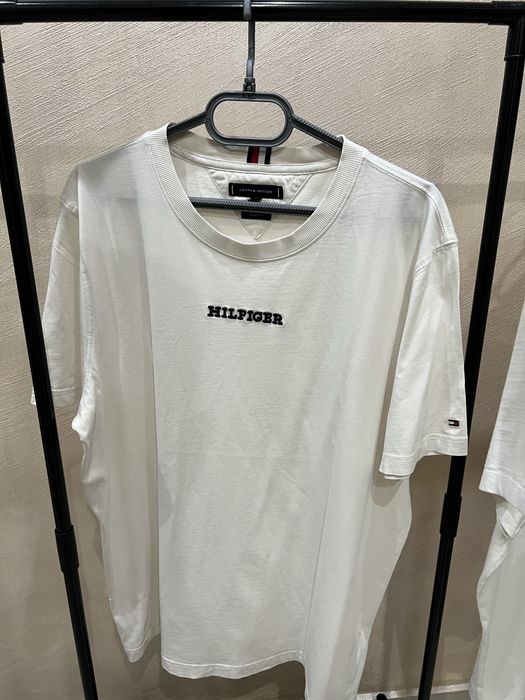 Тениски и суитшърти