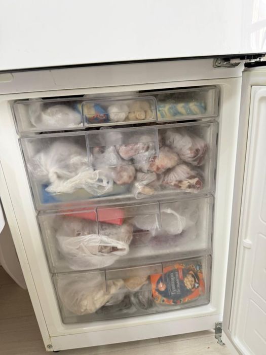 Продам холодилник LG no frost