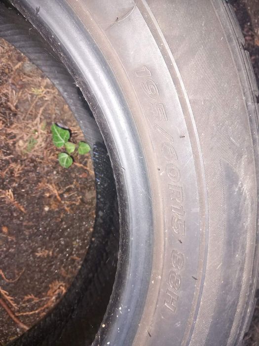 Гуми 195/60/15 - 2 бр