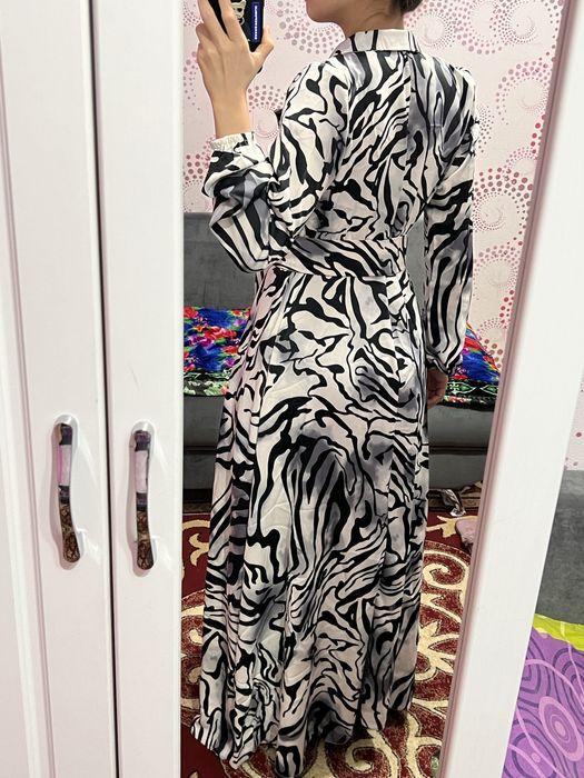 Продам платья, фото есть