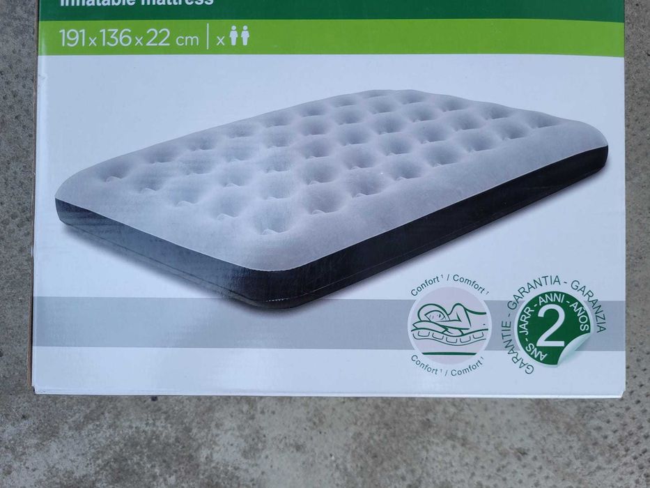 Vand Saltea gonflabila 191x137x22 cm, 2 persoane NOUA Pret 99 Lei