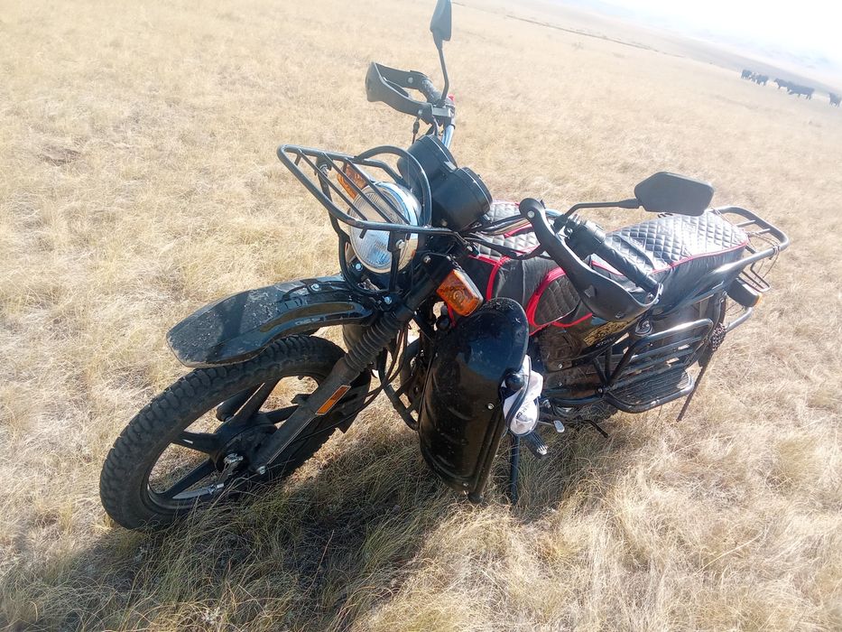 Мотоцикл 200 куб