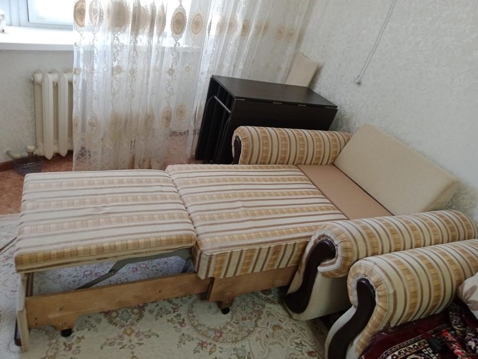 Диван 2 местный и кресло
