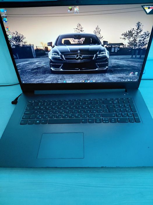 Лаптоп Lenovo IdeaPad 3 (17") | Ryzen 7 5700U | 36GB RAM | 512GB SSD | Перфектна работа
