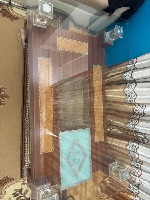 Продам журнальный стол