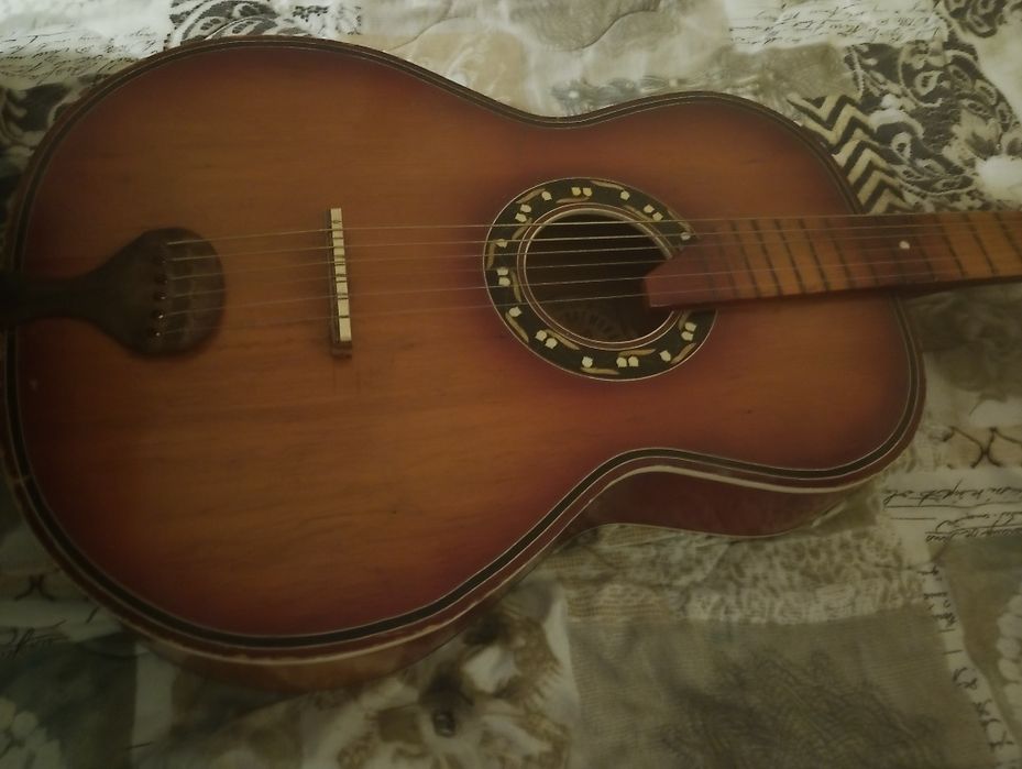 Акустична китара Кремена