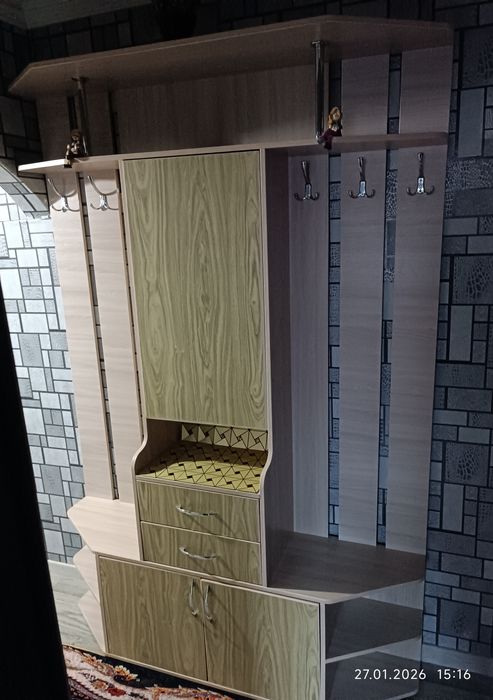 Продам прихожку для коридора срочно !!!