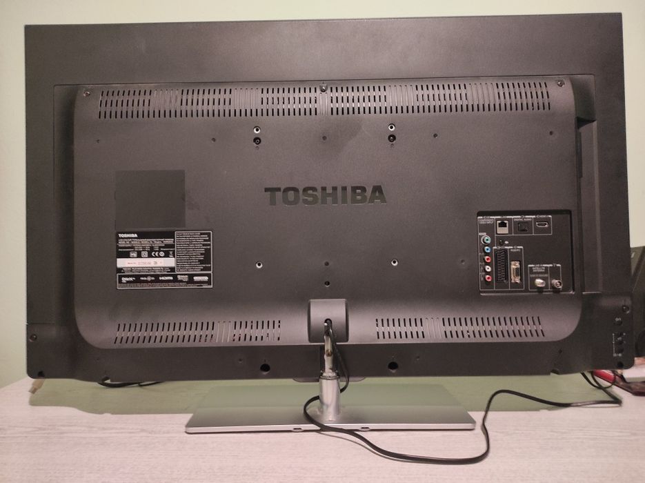 Smart Tv Toshiba 102 cm