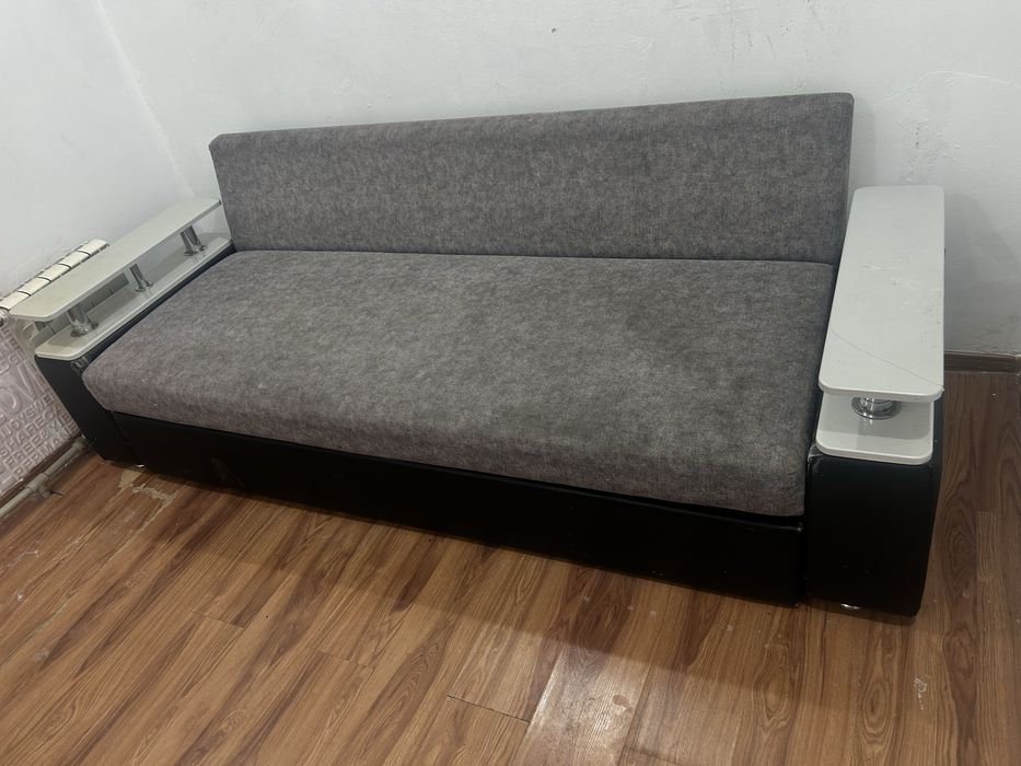 Продам диван с креслом