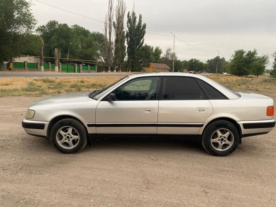 Продаюся ауди 100 С4