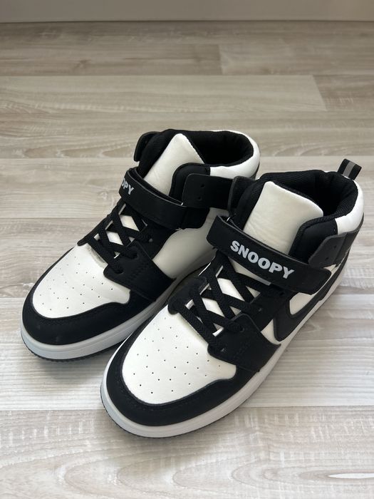 Джорданы кросовки новые