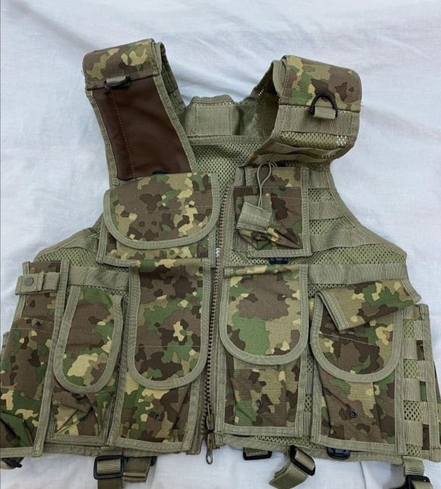 Ținută tactică combat