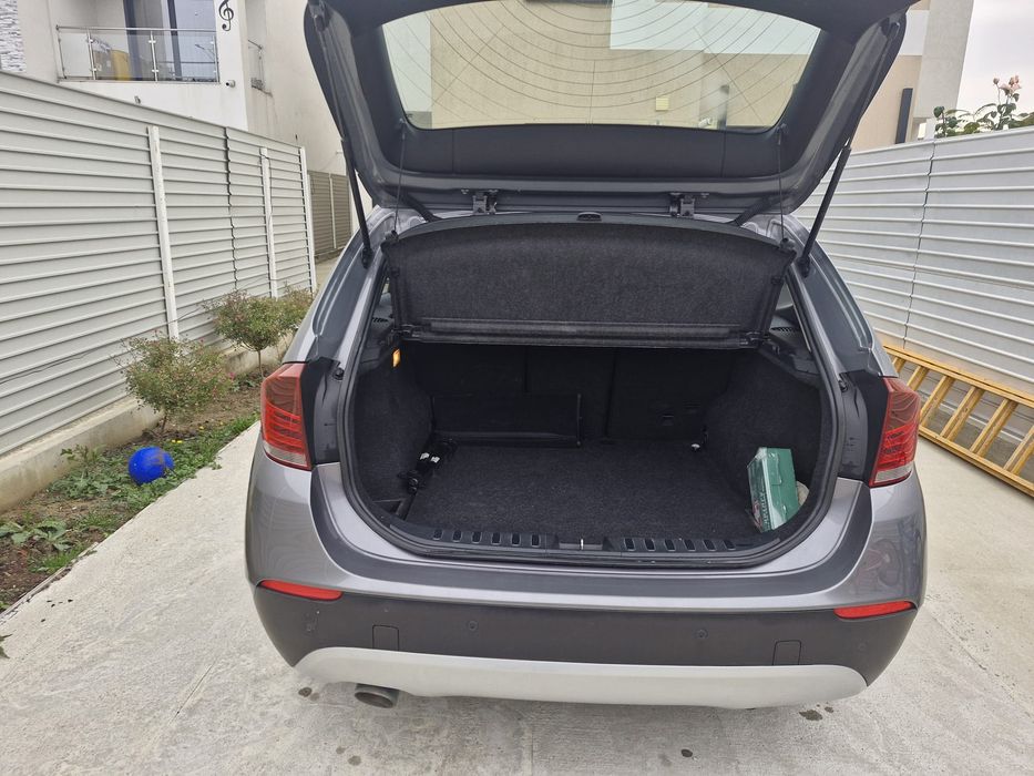 BMW X1 2011 — imagine 5