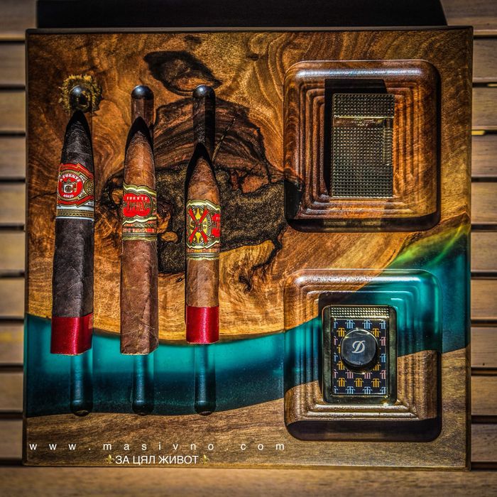 Пепелник за пури и цигари от Уникален Американски Орех | Подарък