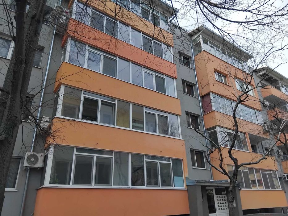 Дава се под наем Двустаен апартамент в Русе, Възраждане - 65 кв.м за 298.86 € - Снимка #13